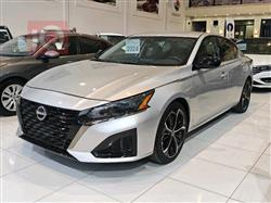 نيسان ألتيما